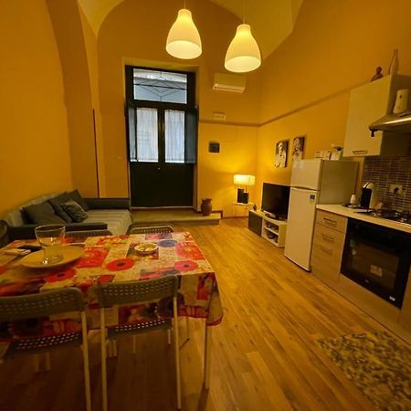 Verdi 49 Holiday Home Catania Luaran gambar