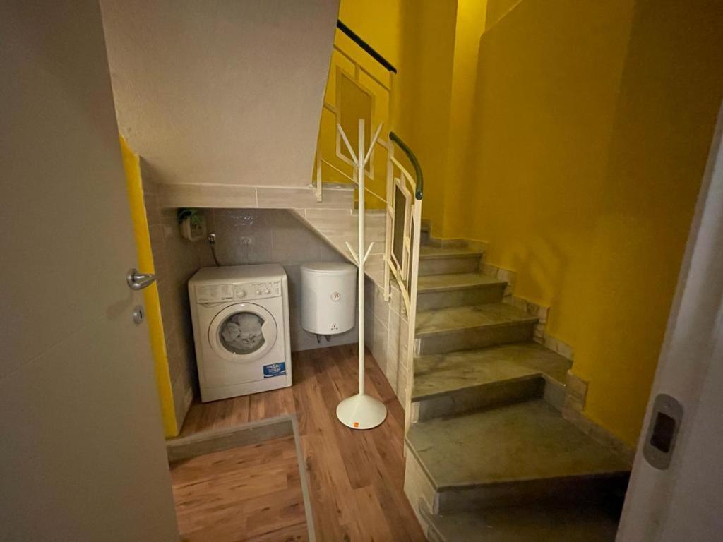 Verdi 49 Holiday Home Catania Luaran gambar